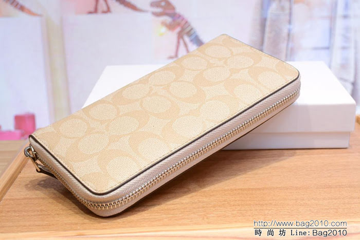 COACH蔻馳 2018專櫃新品 31350 迪士尼合作款 米奇女士長款錢包  Chz1377